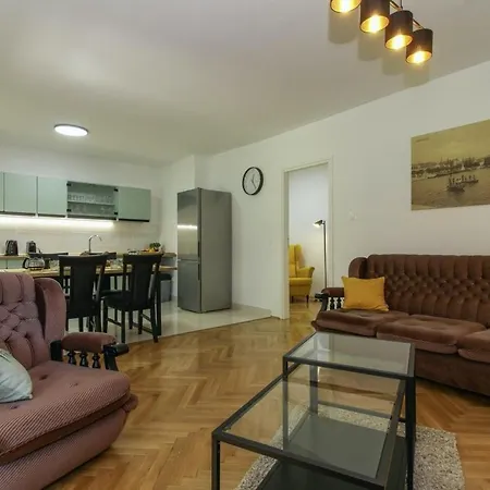 Roana In - Istrien 4* بوريتش