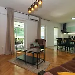 Roana In - Istrien 3* Poreč